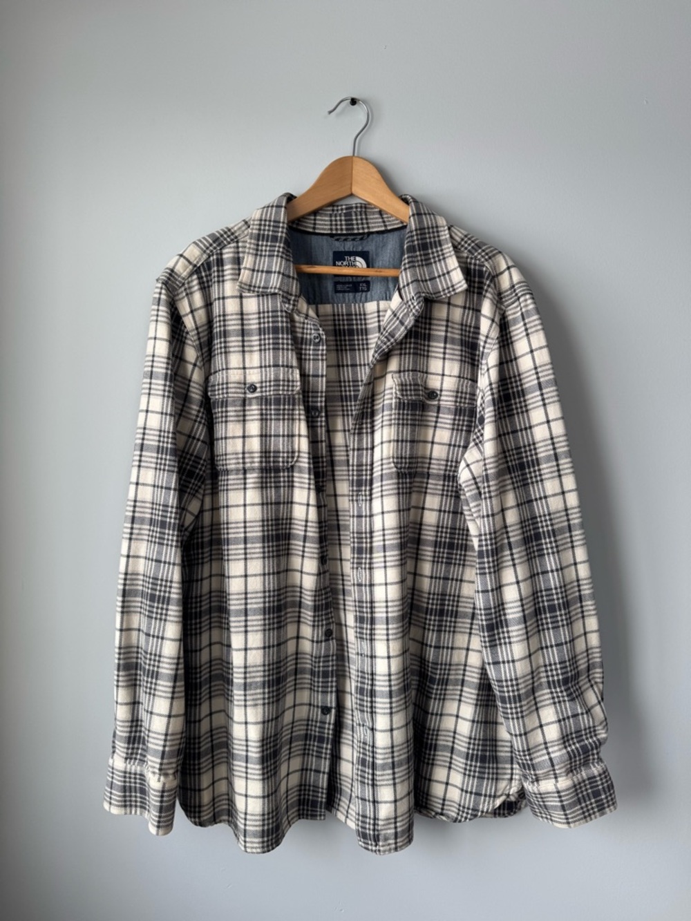 (XXL) The North Face Black & Cream Plaid Flannel